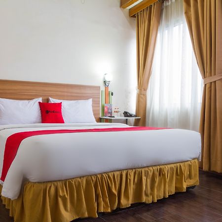 Reddoorz Plus @ Surapati 2 Bandung Extérieur photo