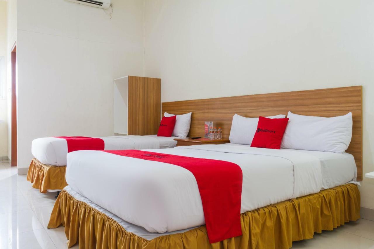 Reddoorz Plus @ Surapati 2 Bandung Extérieur photo