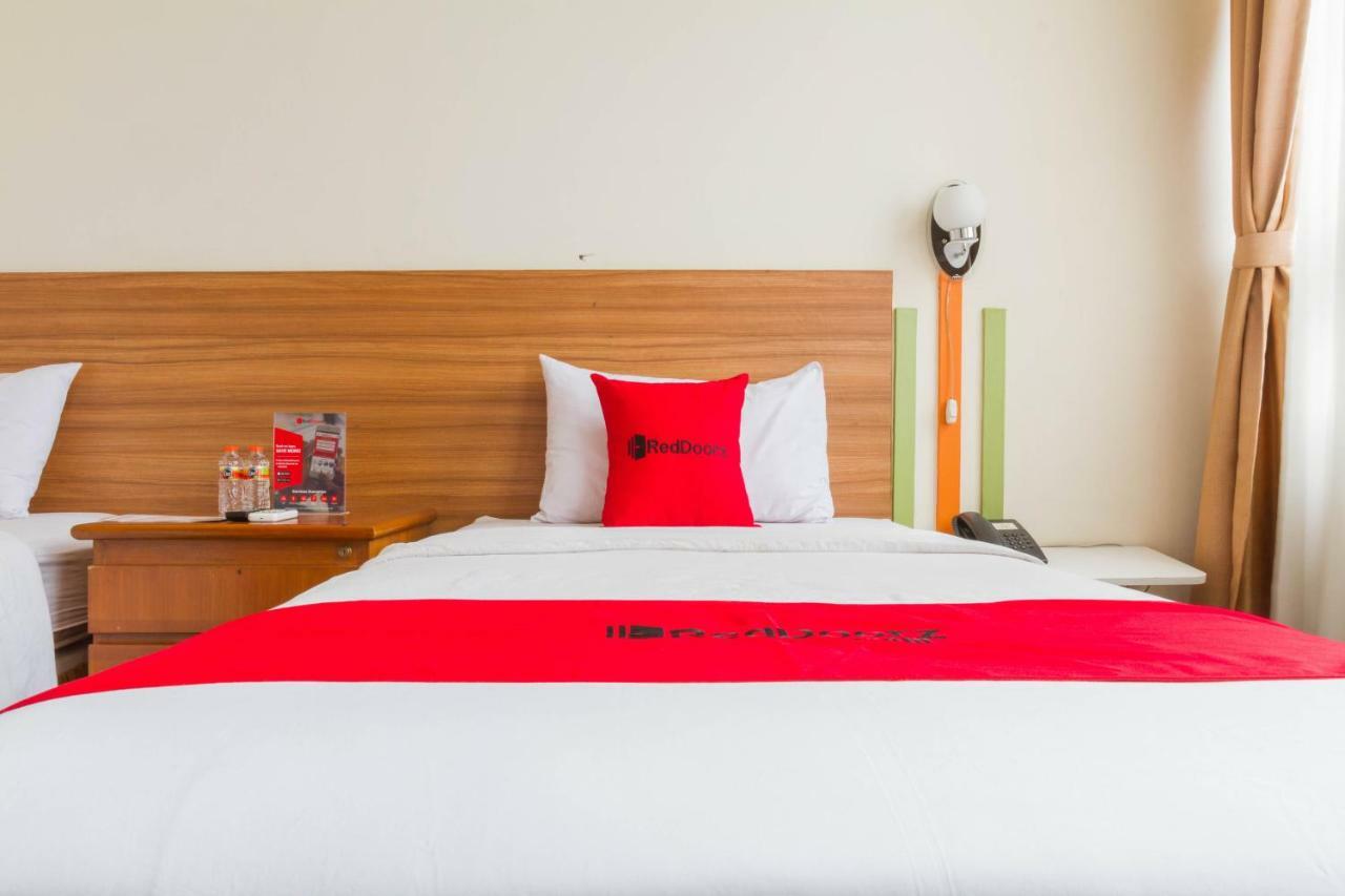 Reddoorz Plus @ Surapati 2 Bandung Extérieur photo